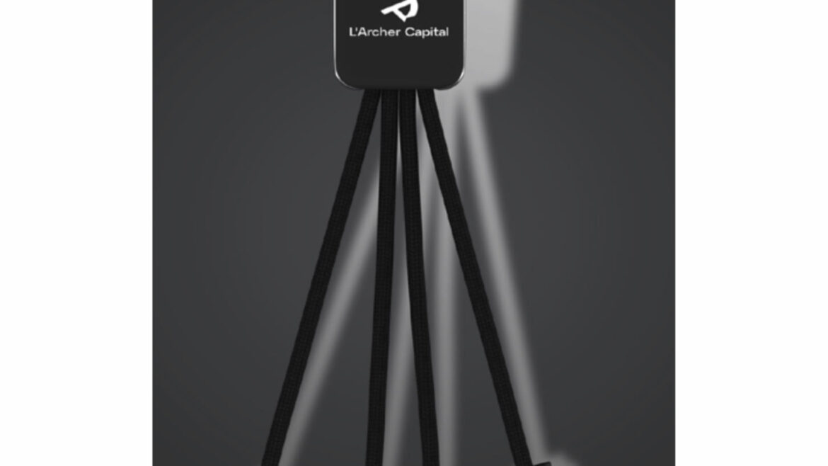 CÂBLE MULTI USB | L’Archer Capital